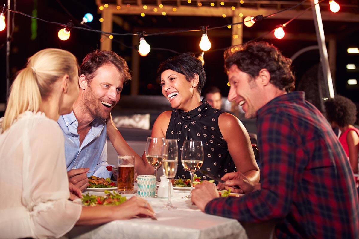 Guests enjoying dinner on the patio